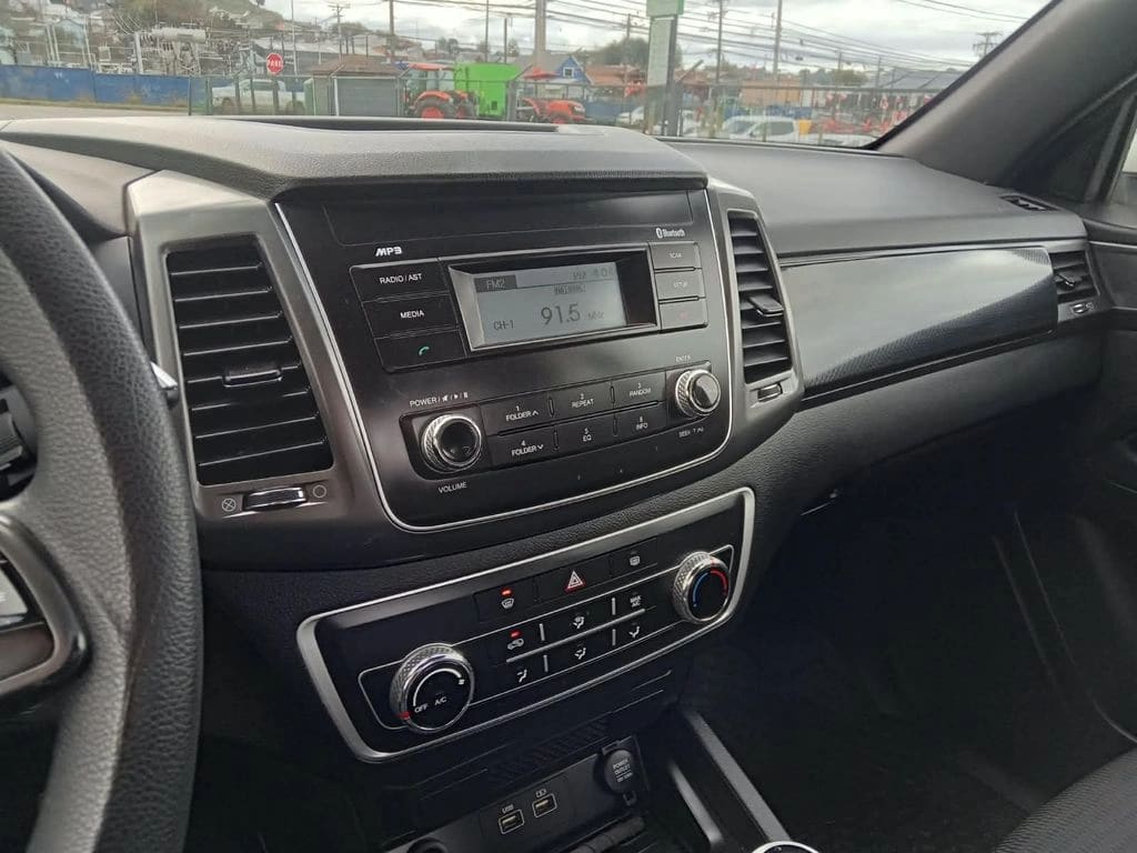 2022 SsangYong Grand Musso 2.2 - Miniatura 5