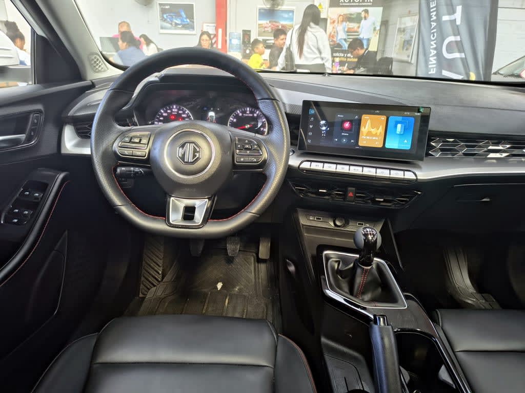 2025 MG GT 1.5 - Miniatura 7