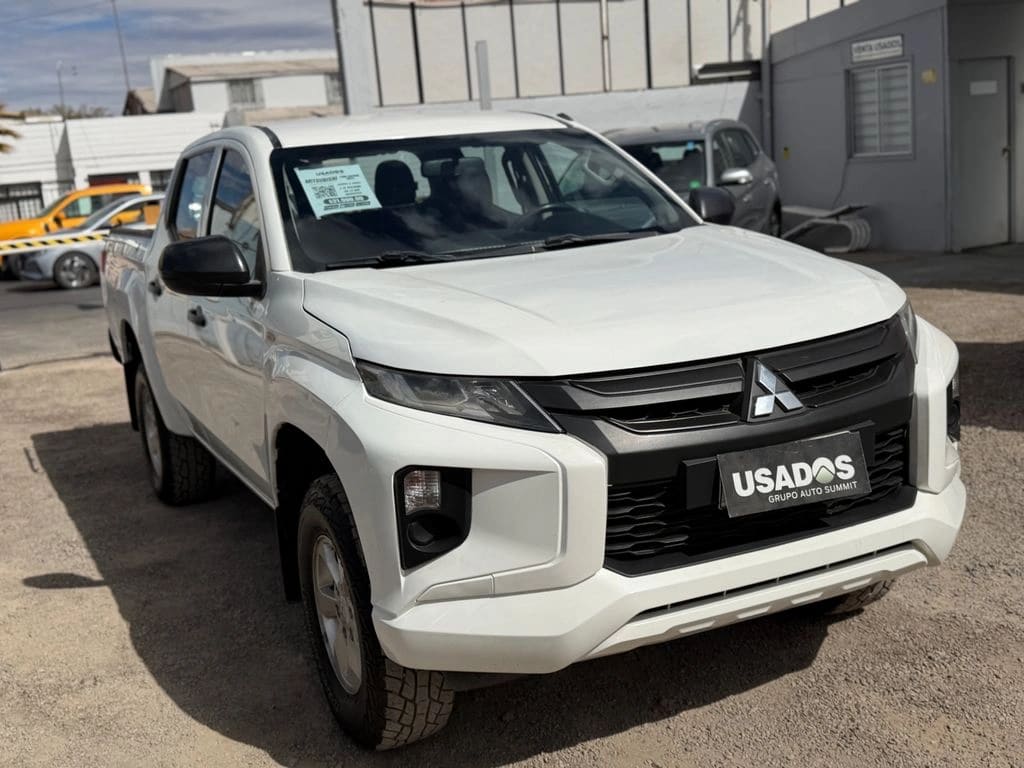 2022 Mitsubishi L200 2.4 - Miniatura 6