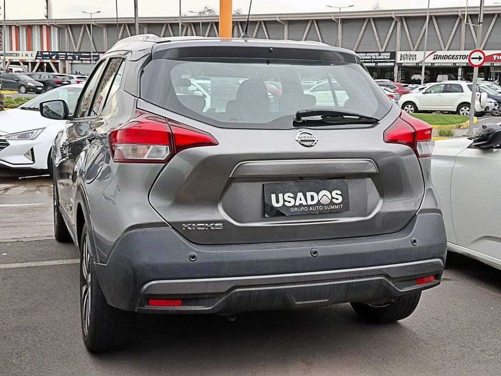 2020 Nissan Kicks 1.6 - Miniatura 3