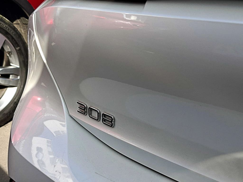 2023 Peugeot 308 1.5 - Miniatura 2