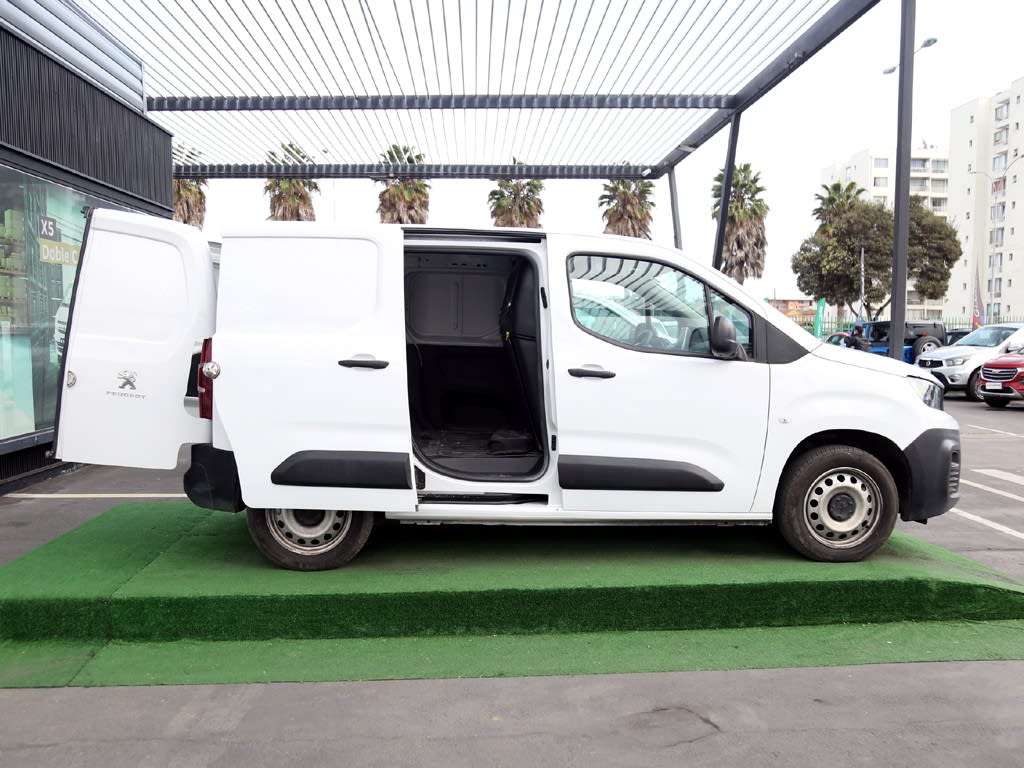 2024 Peugeot Partner 1.5 - Miniatura 9