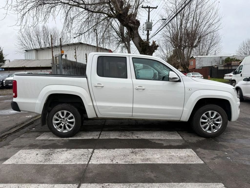 2023 Volkswagen Amarok 2.0 - Miniatura 8