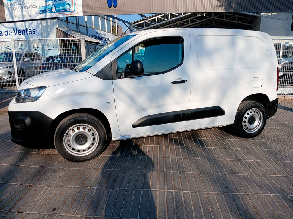 2024 Citroën Berlingo 1.5 - Miniatura 10