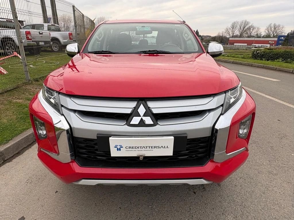2022 Mitsubishi L200 CR - Miniatura 6