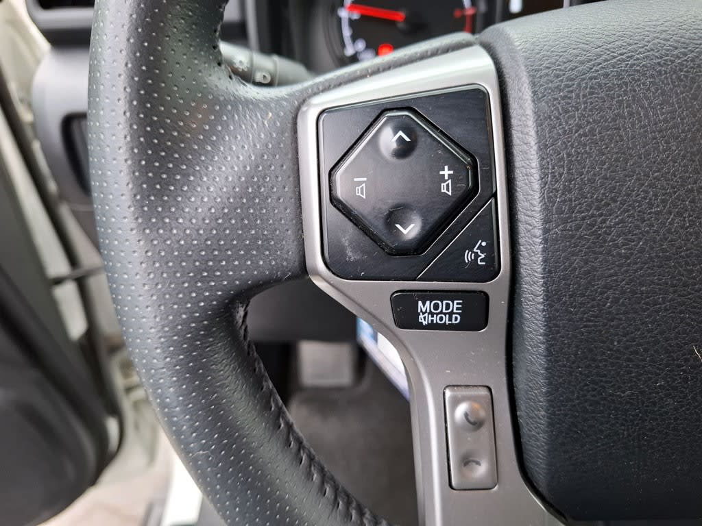 2024 Toyota 4Runner AT - Miniatura 10
