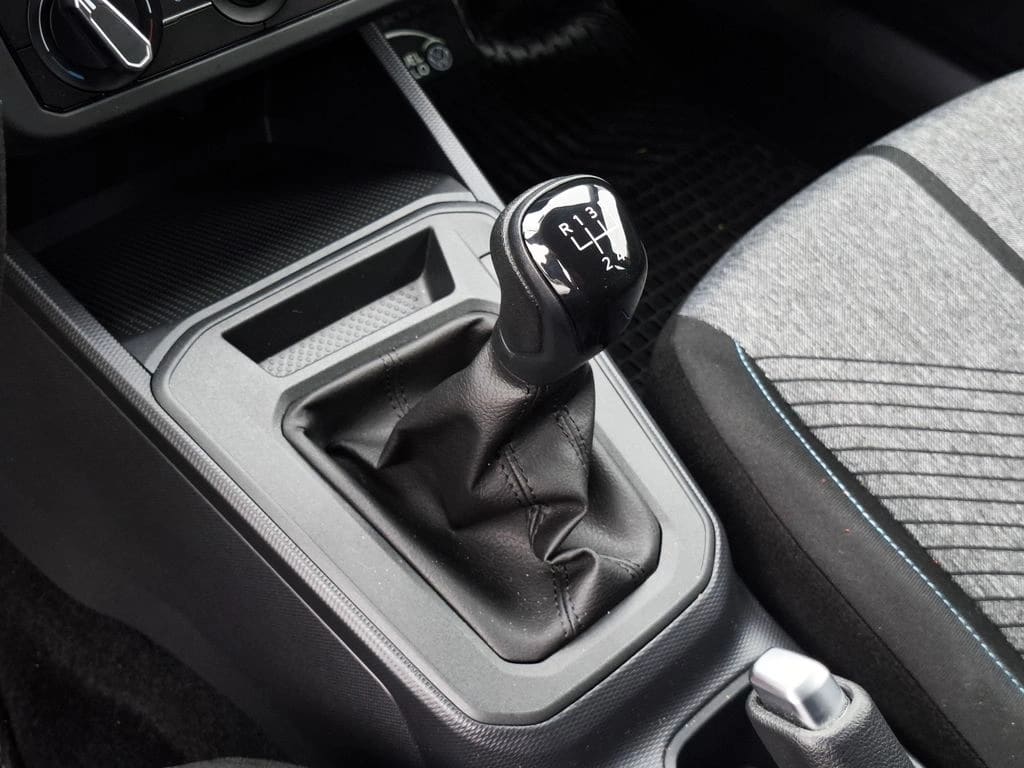 2026 VOLKSWAGEN TERA 1.5 - Miniatura 4