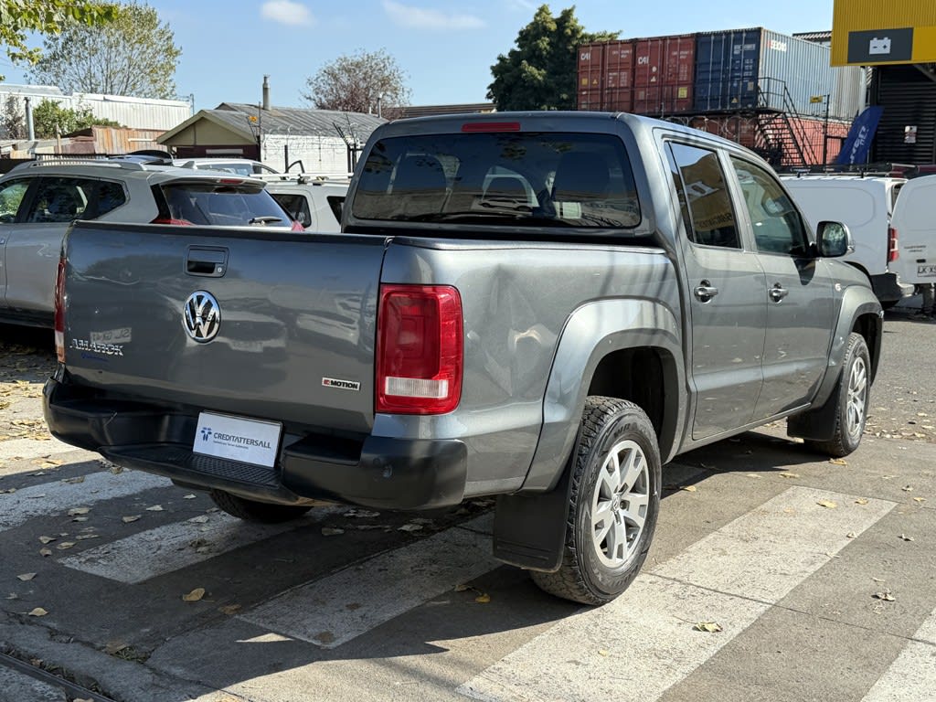 2023 Volkswagen Amarok 2.0 - Miniatura 2
