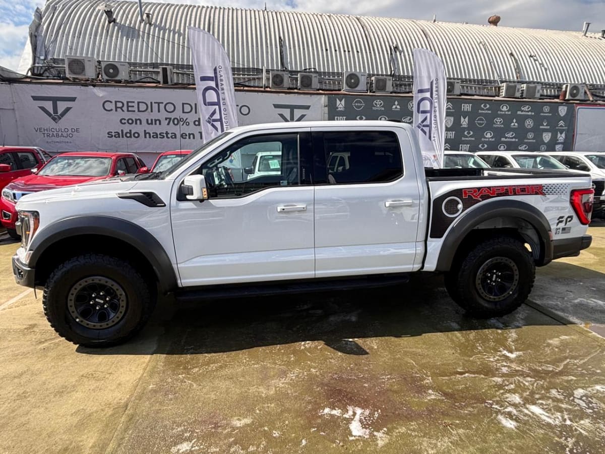 2024 Ford F150 RAPTOR 3.5 AUT 4X4 Blanco - Miniatura 5