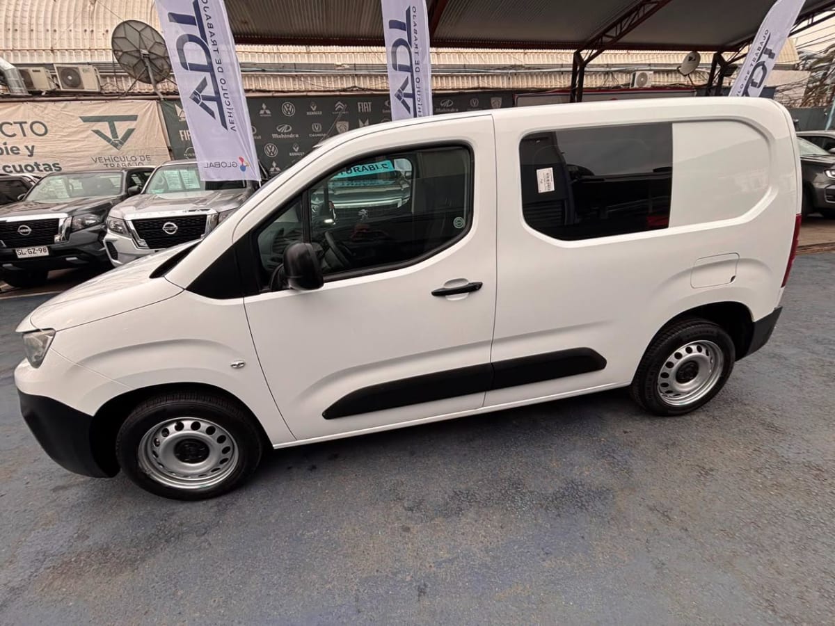 2021 Peugeot Partner Blanco - Miniatura 5