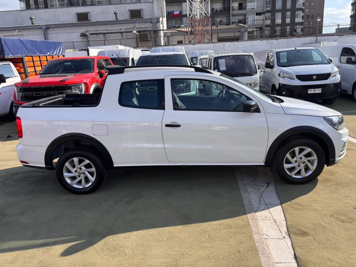 2022 Volkswagen Saveiro Blanco - Miniatura 4