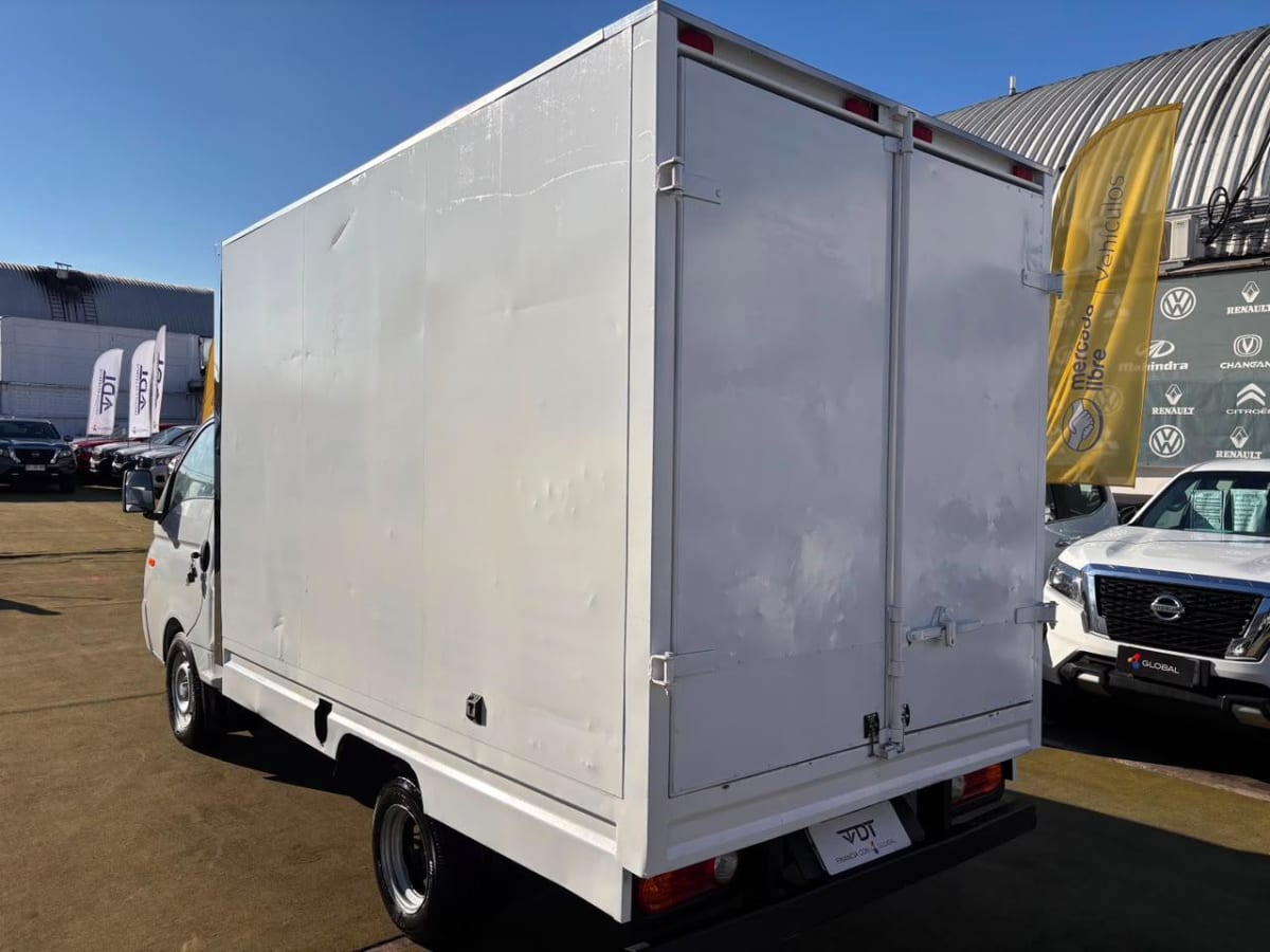 2022 Hyundai PORTER Blanco - Miniatura 6