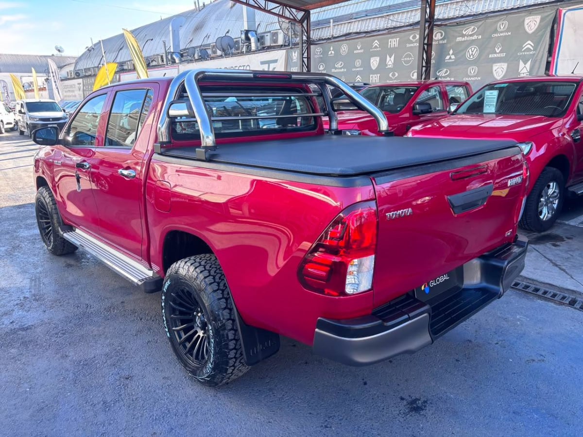 2024 Toyota Hilux Blanco - Miniatura 5