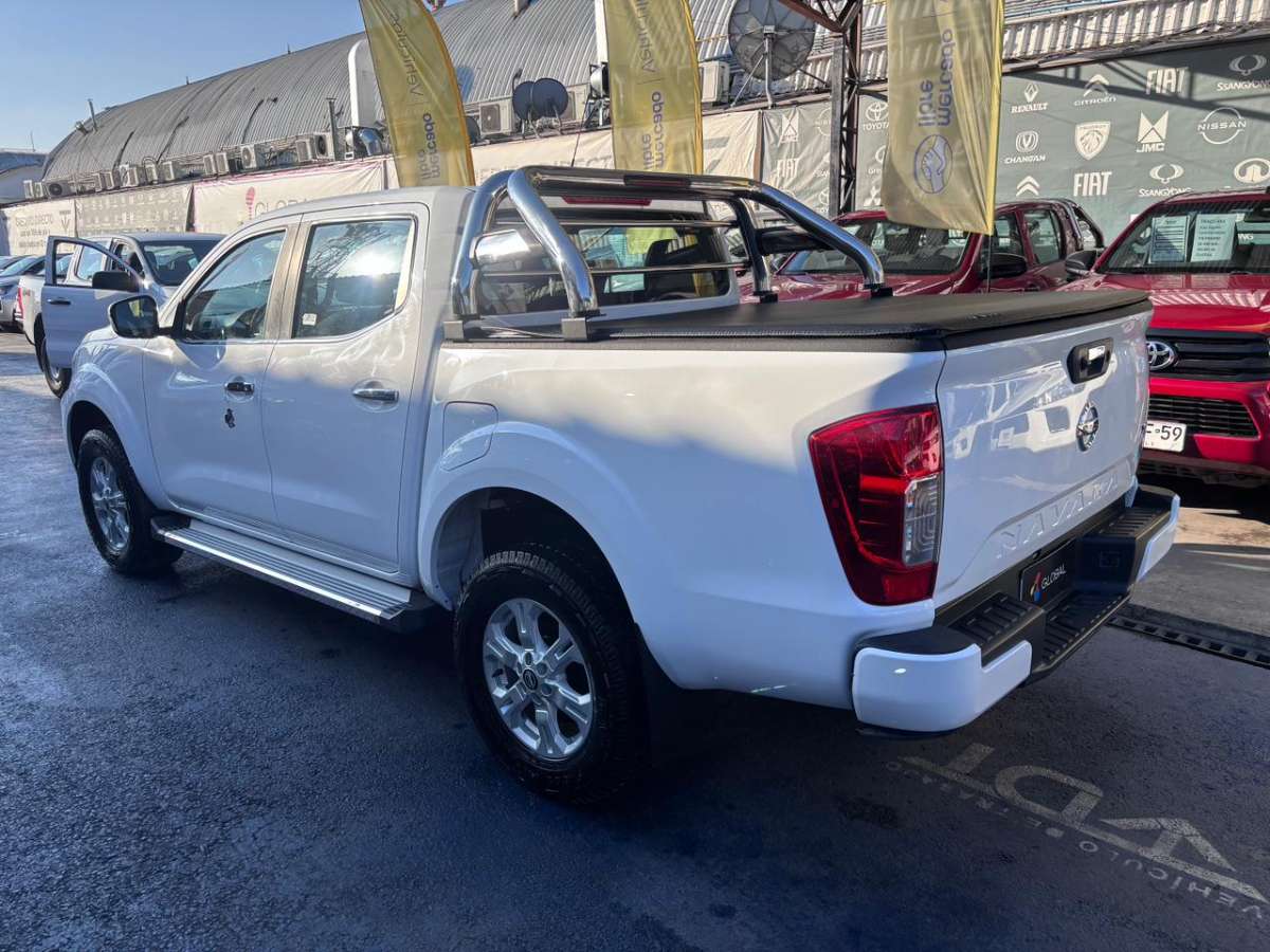 2021 Nissan NAVARA D CAB 2.3 D blanco - Miniatura 6
