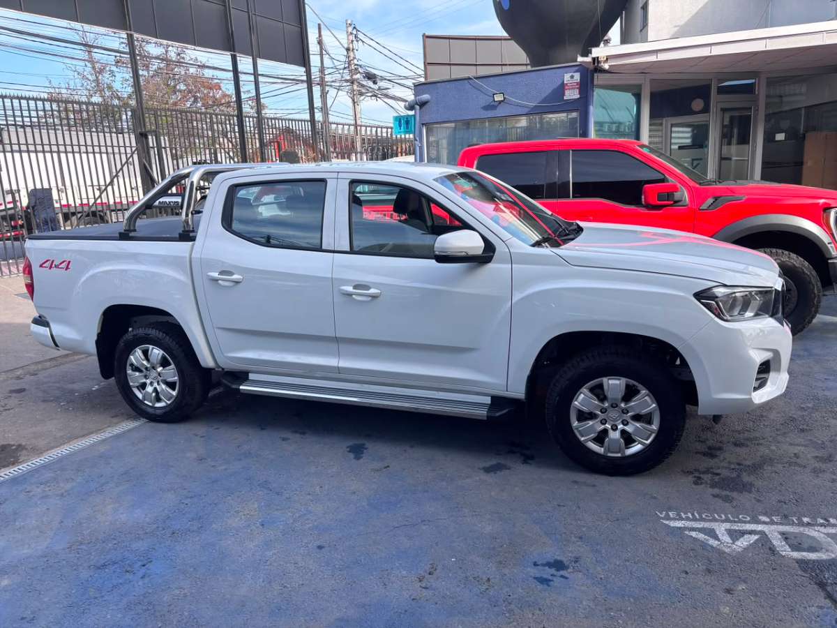 2023 Maxus T60 DCAB 4X4 2.8 Blanco - Miniatura 4