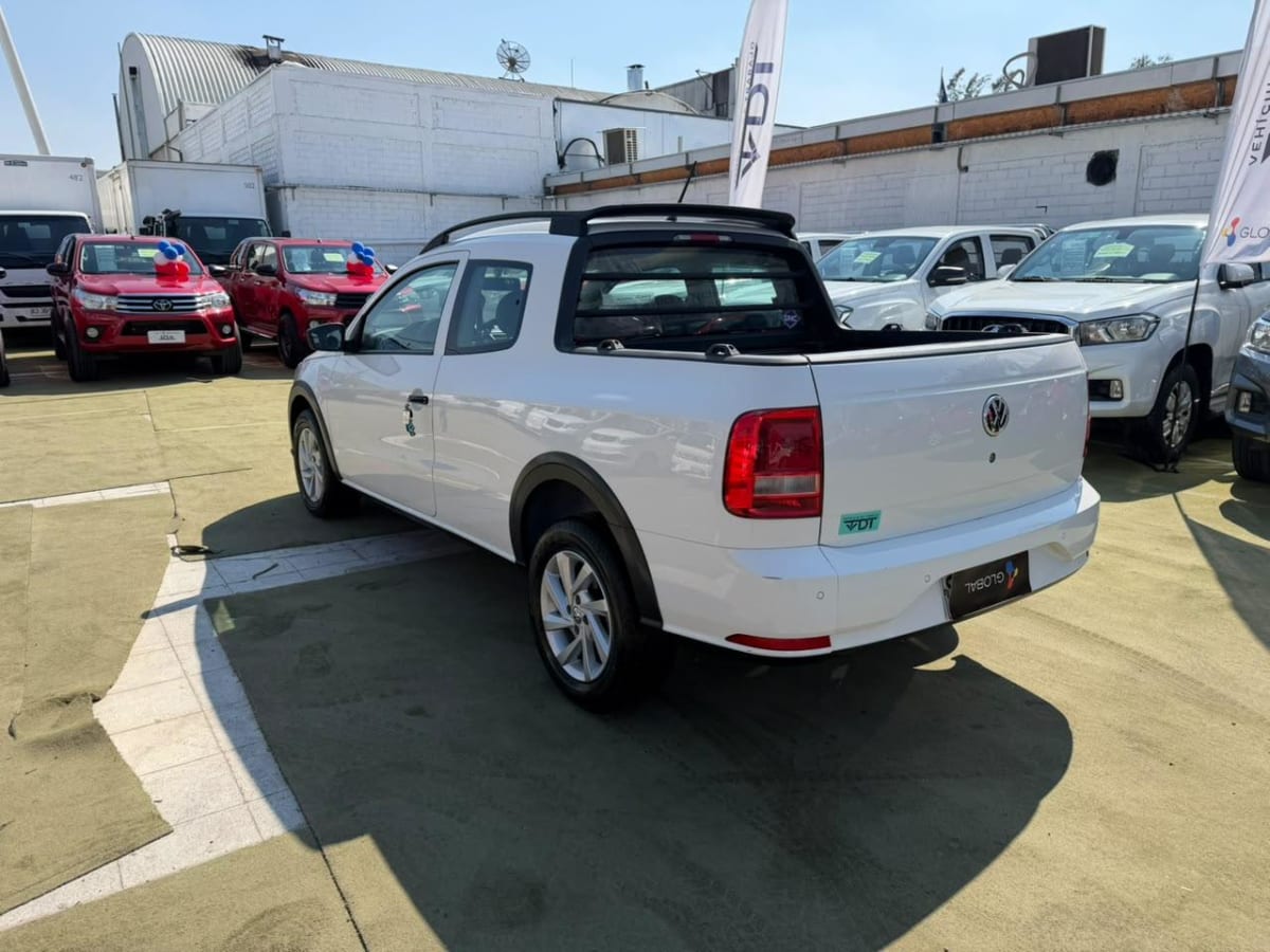2022 Volkswagen Saveiro Blanco - Miniatura 6