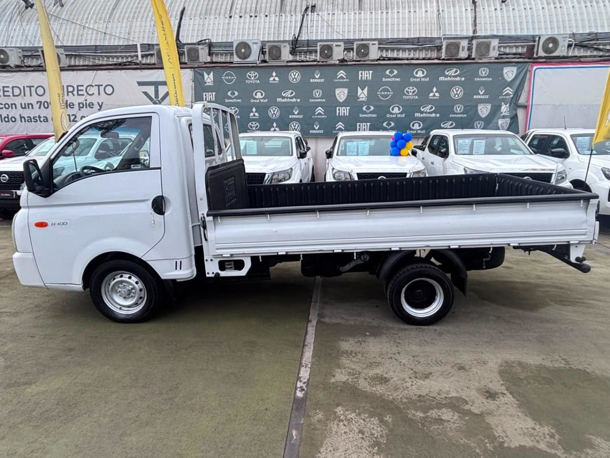 2022 Hyundai PORTER II HI SUPER DOHC 2.5 II Blanco - Miniatura 5