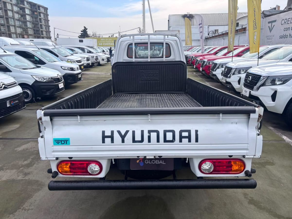 2022 Hyundai PORTER II HI SUPER DOHC 2.5 II Blanco - Miniatura 7