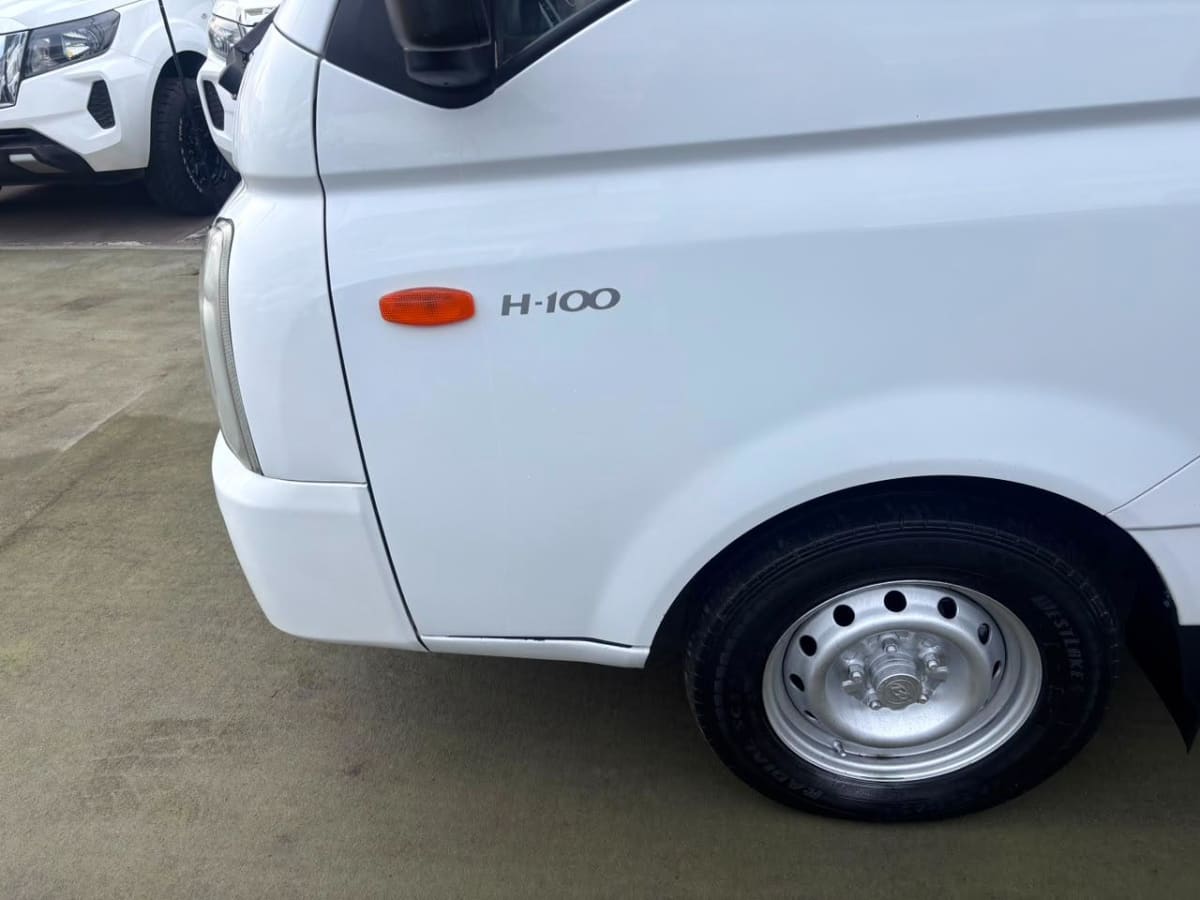 2022 Hyundai PORTER II HI SUPER DOHC 2.5 II Blanco - Miniatura 10