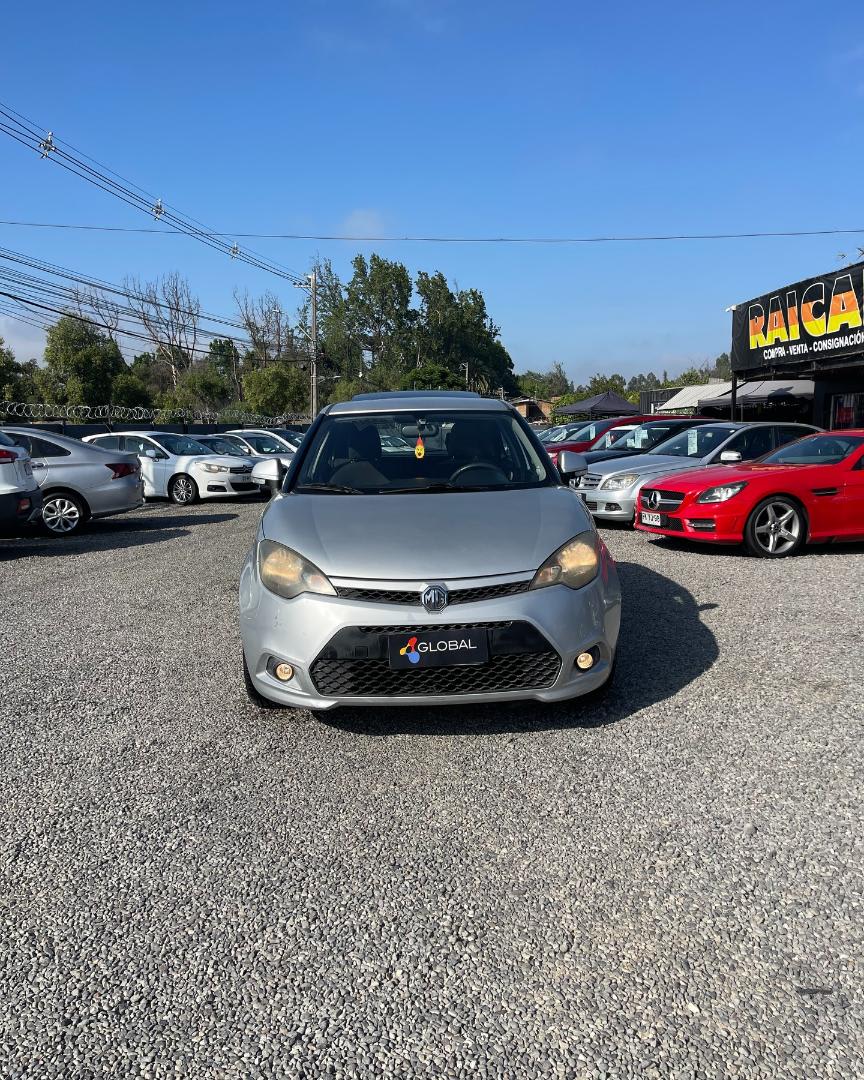 2013 MG Mg3 Comfort Plata - Miniatura 2