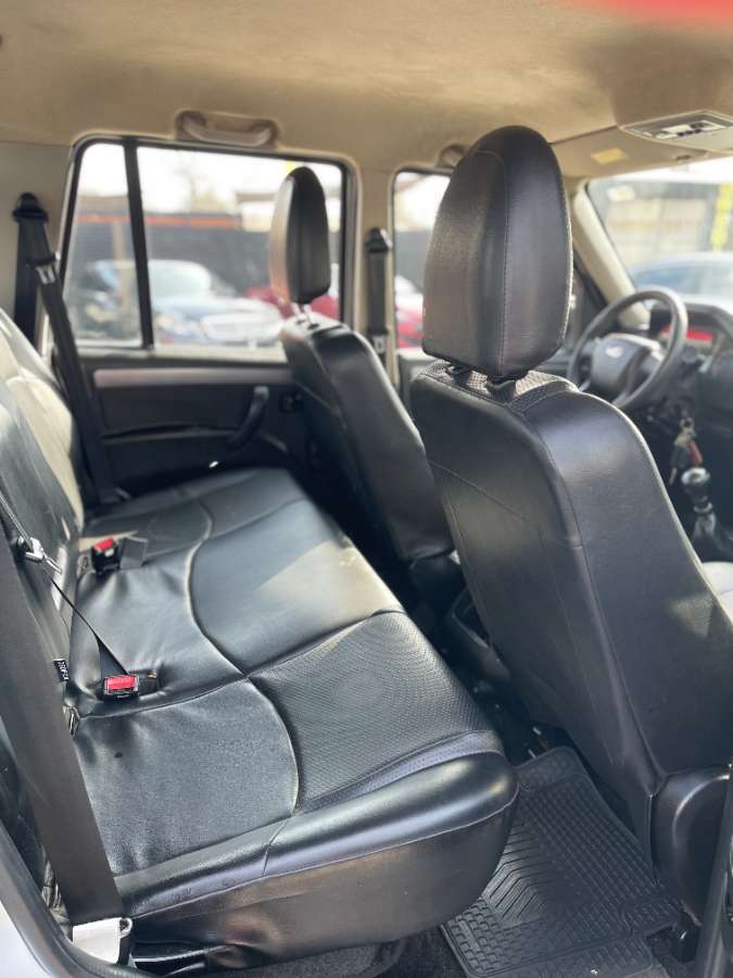 2021 Mahindra PIK UP Double Plata - Miniatura 7