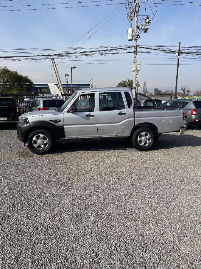 2021 Mahindra PIK UP Double Plata - Miniatura 10
