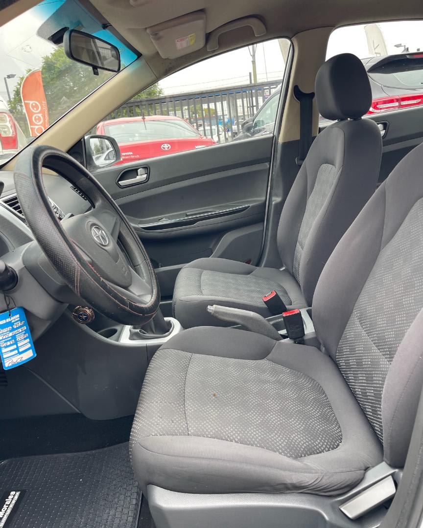 2018 JAC J4 Comfort Plata - Miniatura 2
