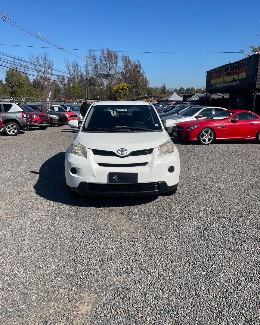 2010 Toyota Urban Cruiser 1.3 Blanco - Miniatura 7
