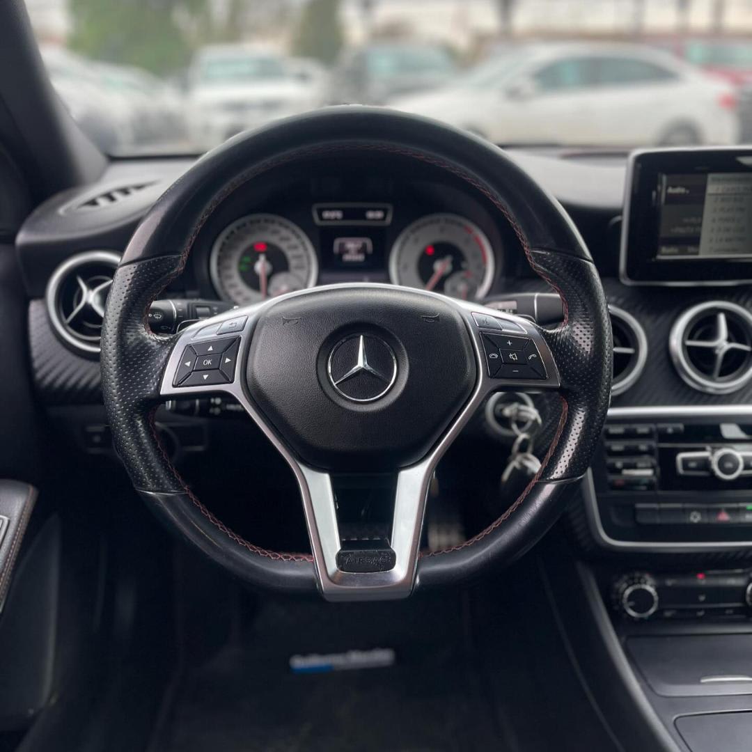 2014 Mercedes-Benz A200 BLUEEFFICIENCY Plata - Miniatura 4