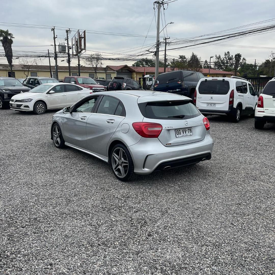 2014 Mercedes-Benz A200 BLUEEFFICIENCY Plata - Miniatura 7
