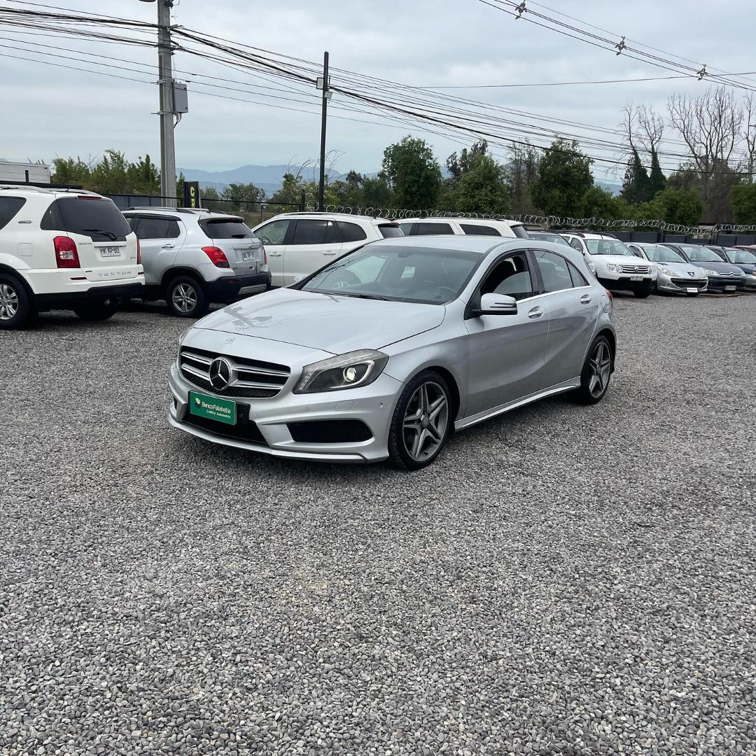 2014 Mercedes-Benz A200 BLUEEFFICIENCY Plata - Miniatura 9
