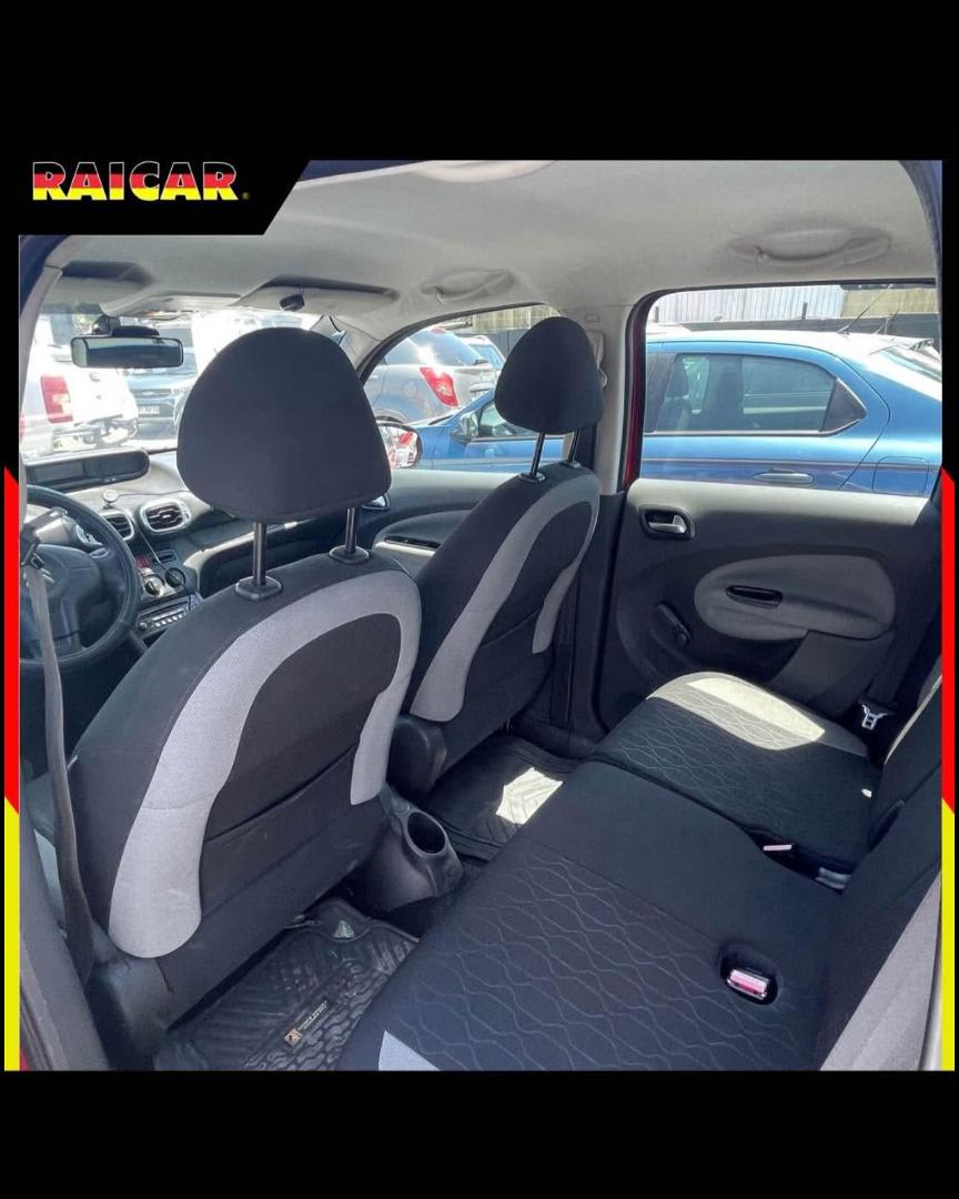 2014 Citroën C3 Exclusive Rojo - Miniatura 4