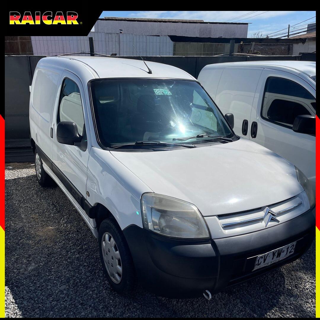 2011 Citroën Berlingo Furgón Blanco - Miniatura 4