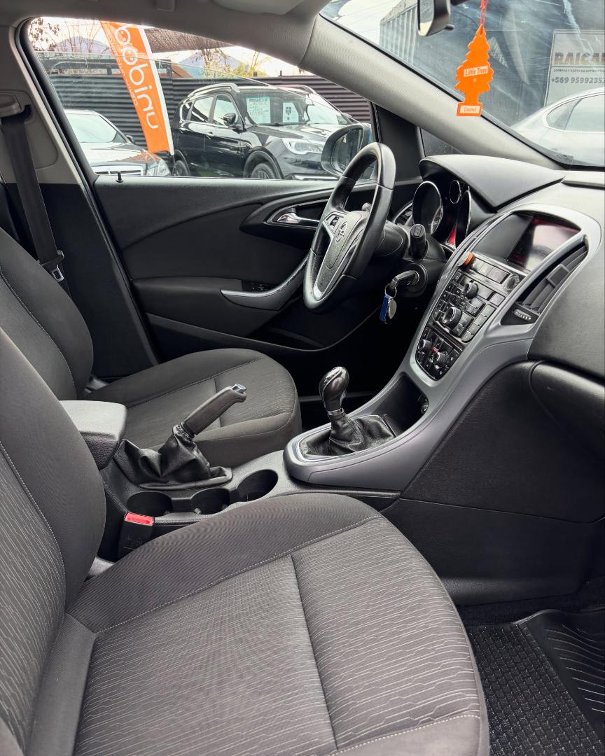 2015 Opel ASTRA ENJOY 1.6 T Celeste - Miniatura 6