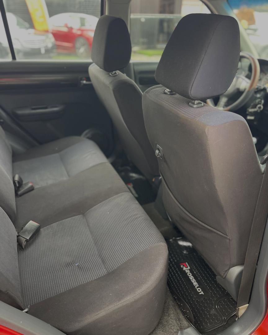 2008 Suzuki Swift 1.5 Rojo - Miniatura 9