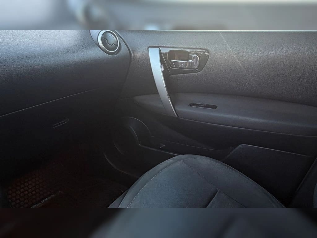 2012 Nissan QASHQAI 1.6 - Miniatura 3