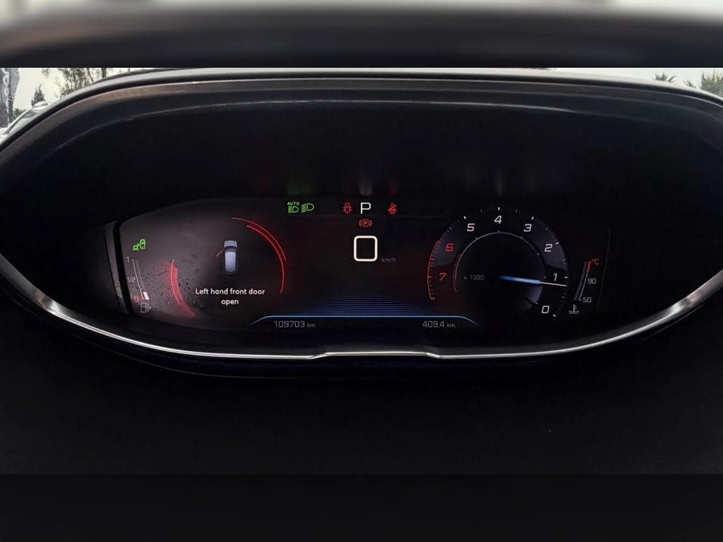 2019 Peugeot 3008 1.6 - Miniatura 8