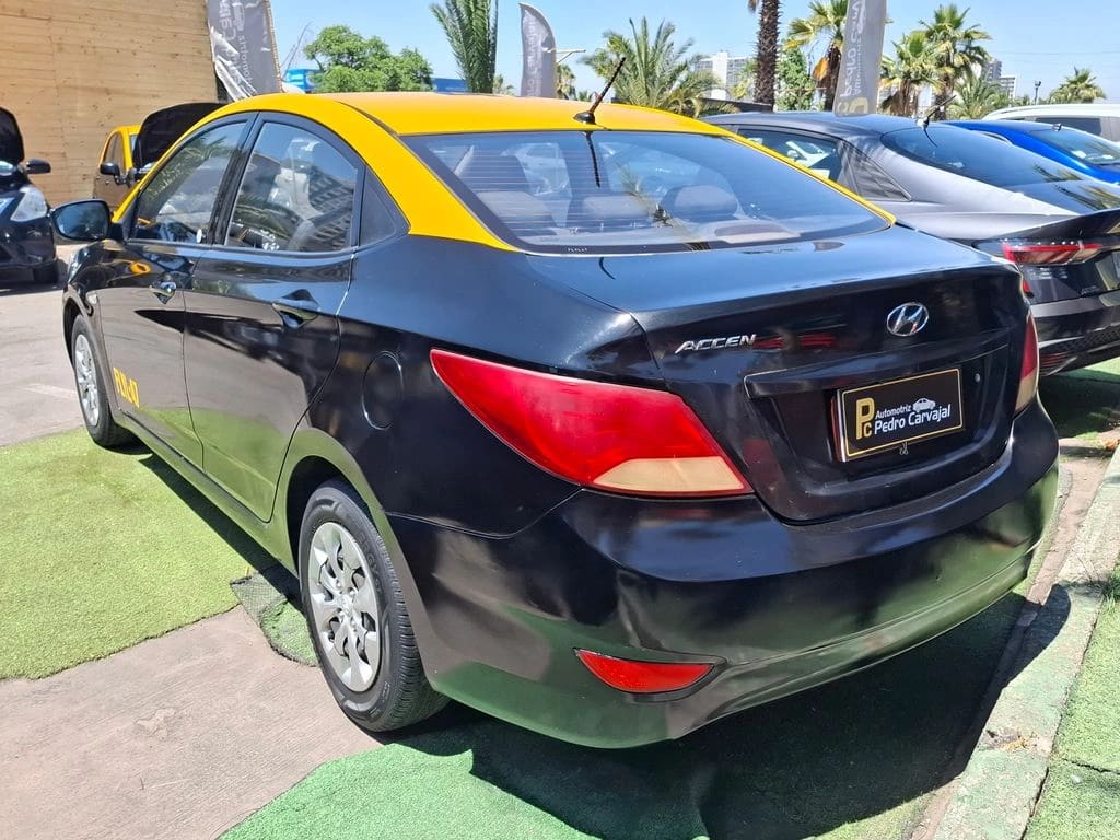 2016 Hyundai ACCENT 1.6 - Miniatura 6