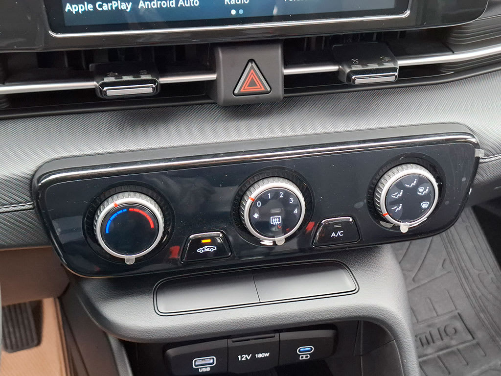 2025 Hyundai ACCENT AAA - Miniatura 3
