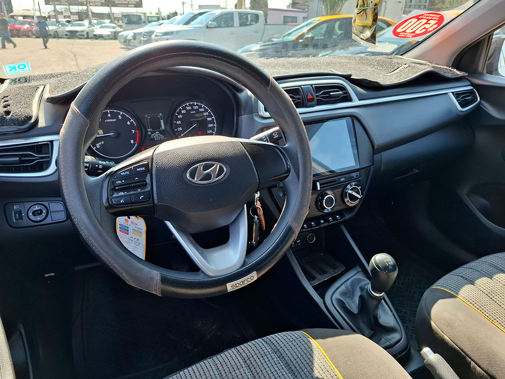 2022 Hyundai VERNA 1.4 - Miniatura 6