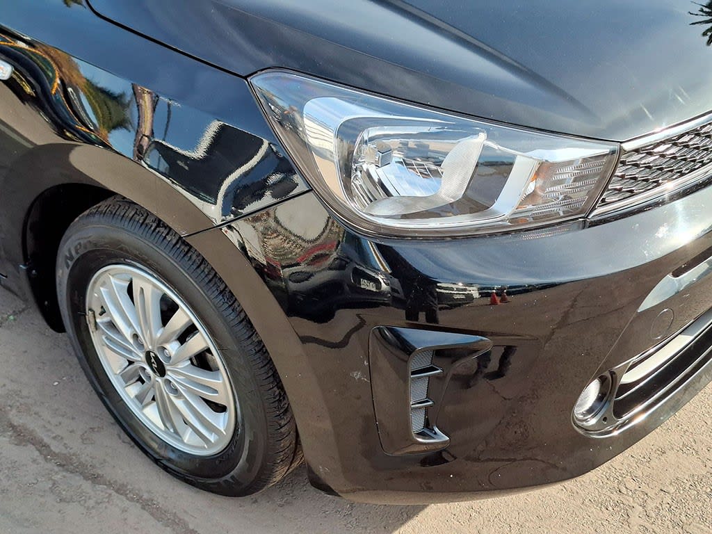 2025 Kia SOLUTO 1.4 - Miniatura 4