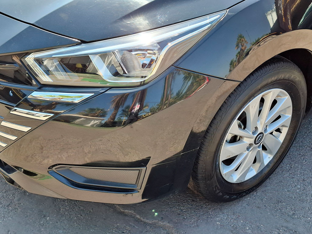 2024 Nissan VERSA 1.6 - Miniatura 7