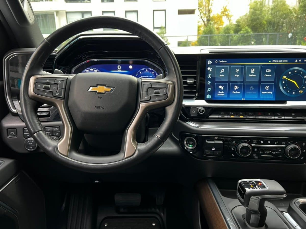 2023 Chevrolet SILVERADO HIGH Negro - Miniatura 5
