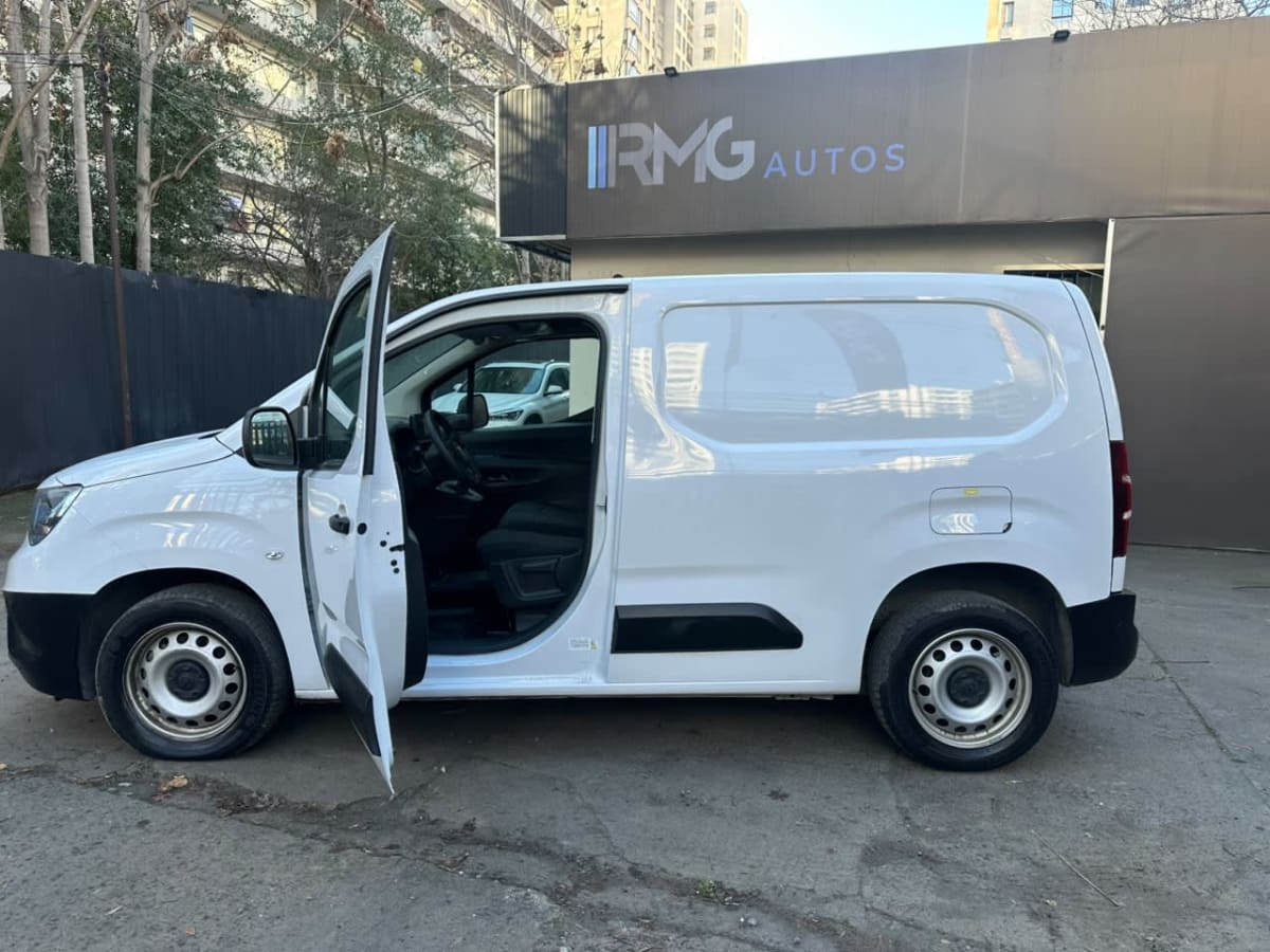 2024 OPEL COMBO 1.5 - Miniatura 9