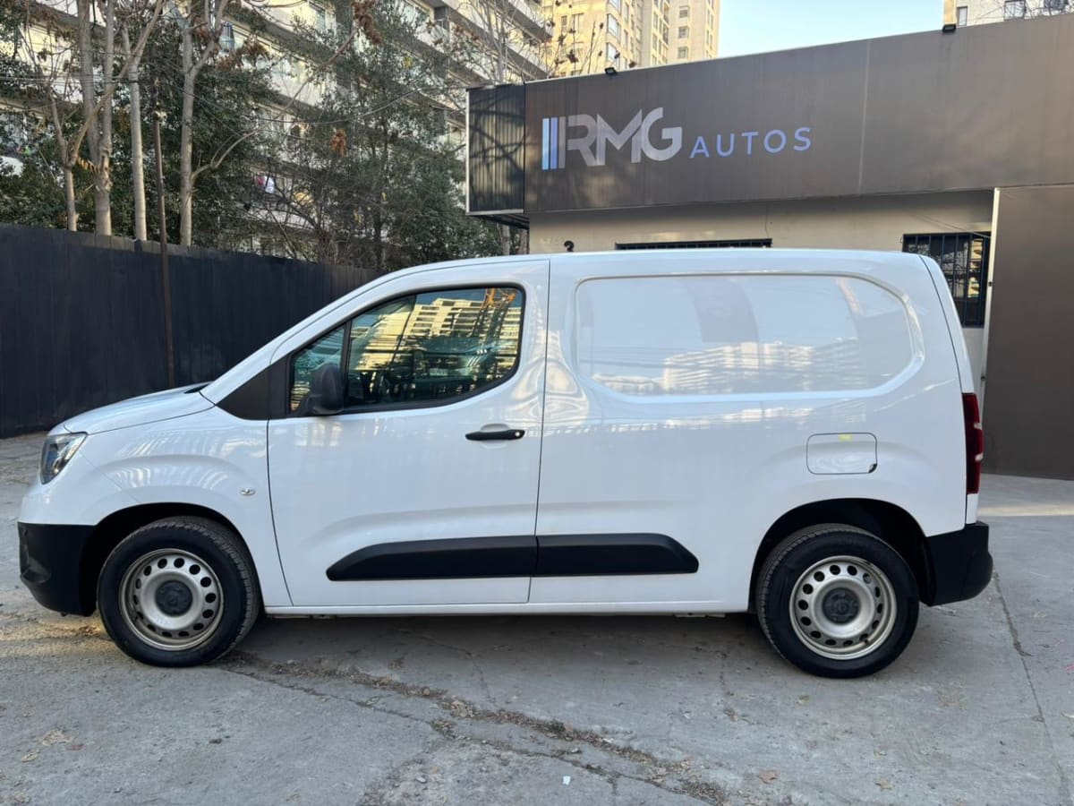 2024 OPEL COMBO 1.5 - Miniatura 5