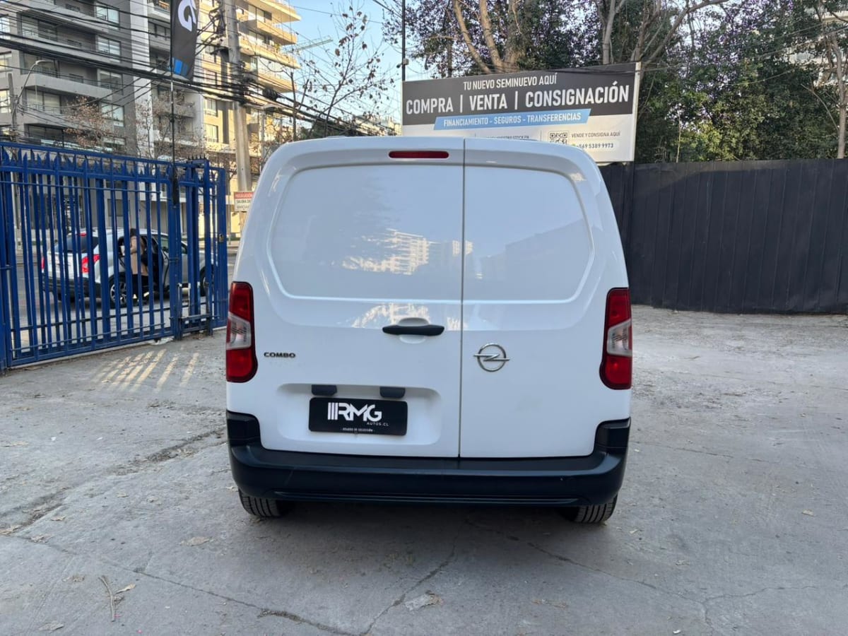 2024 OPEL COMBO 1.5 - Miniatura 8