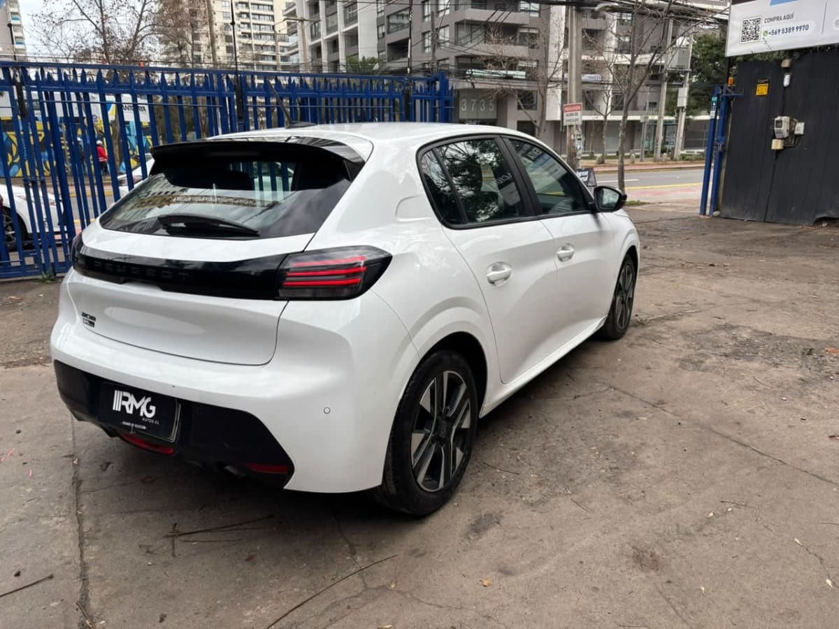 2024 Peugeot 208 ACTIVE - Miniatura 7