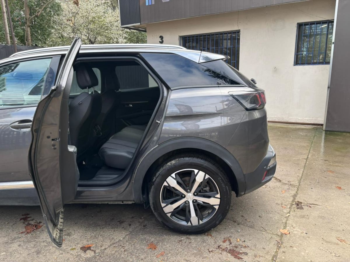 2024 Peugeot 3008 1.5 - Miniatura 9
