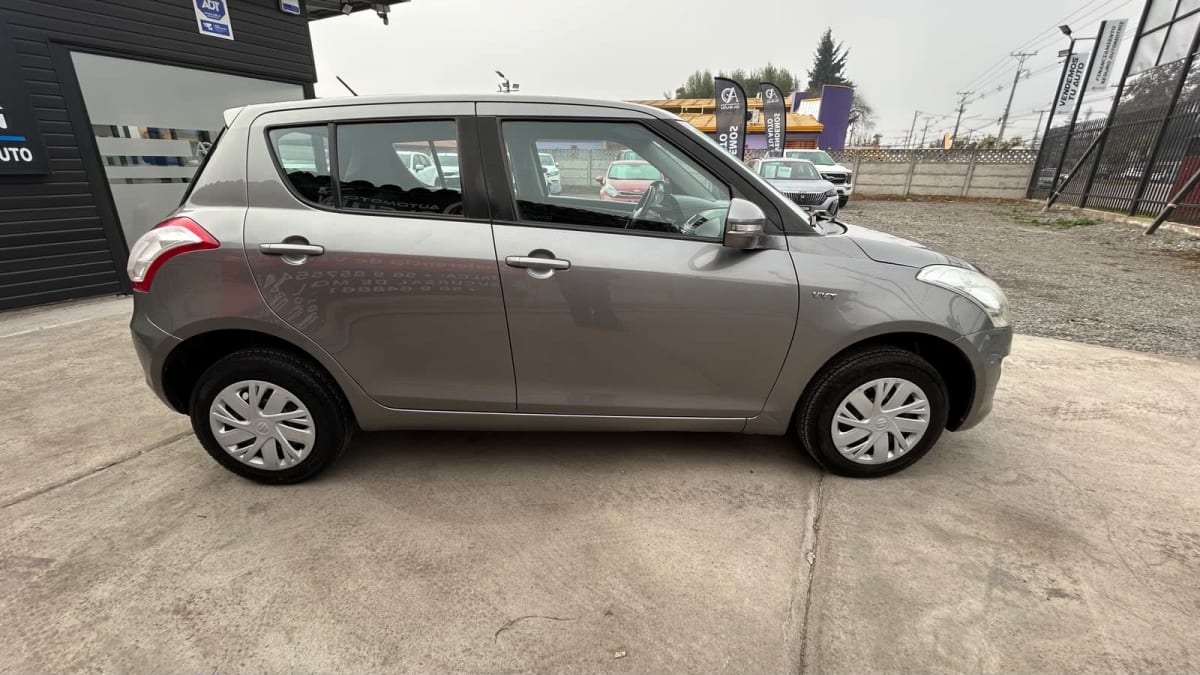 2018 Suzuki SWIFT GL HB 1.2 AC Gris - Miniatura 5