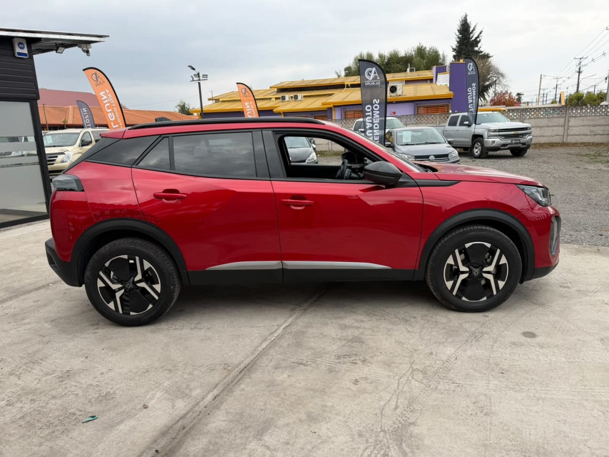 2025 Peugeot 2008 ALLURE HÍBRIDO AUT Rojo - Miniatura 7